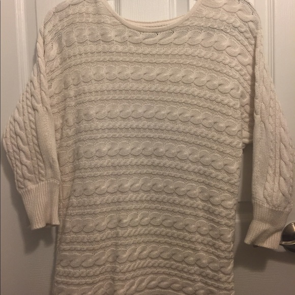 Knit, Banana Republic 3/4 Sleeve Length Sweater - Picture 2 of 4